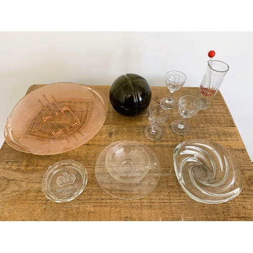 95 - A selection of vintage glassware including very fine 'Jenaer Glass' cup and saucer, Deco pink dish, ... 