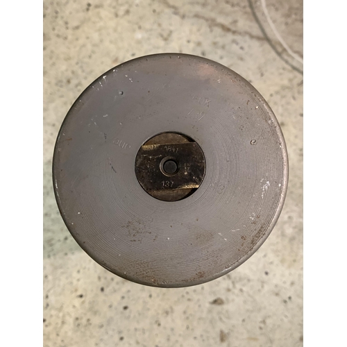 306 - A rare WW2 88mm PAK43 German anti aircraft round shell dated 1943, fuse dated 1941, these rounds als... 
