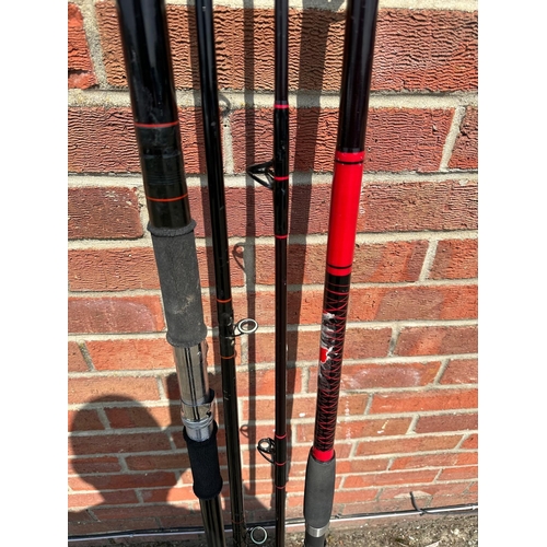 436 - A Sunbridge 12ft Skorpio 4-8oz sea rod plus a heavy duty boat rod