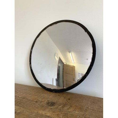 428 - A convex traffic mirror