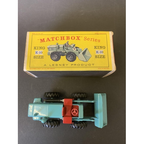 183 - A boxed Matchbox King Series No.K-10 Aveling-Barford tractor shovel (mild playwear and box with mild... 