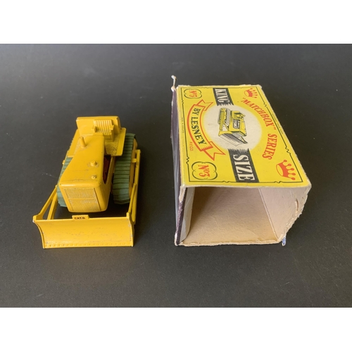 184 - A boxed Matchbox King Series No.3 caterpillar D9 bulldozer (mild playwear and box as found)