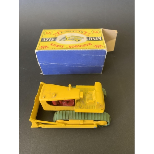 184 - A boxed Matchbox King Series No.3 caterpillar D9 bulldozer (mild playwear and box as found)