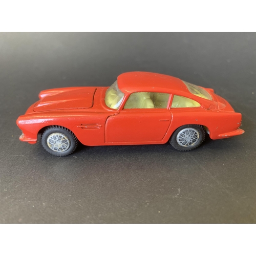 189 - A boxed Corgi No.218 Aston Martin DB4 (mild playwear and box mild playworn)