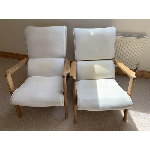 375 - A pair of vintage G-Plan white leather and lightwood Siesta armchairs (age related wear and leather ... 