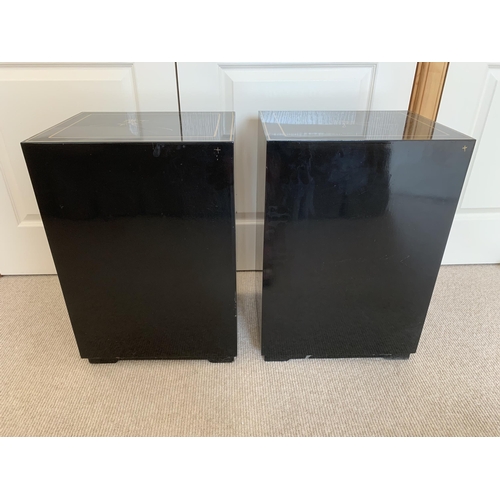 400 - A pair of vintage Chinese black lacquered chinoiserie decorated bedside cupboards, applied with colo... 