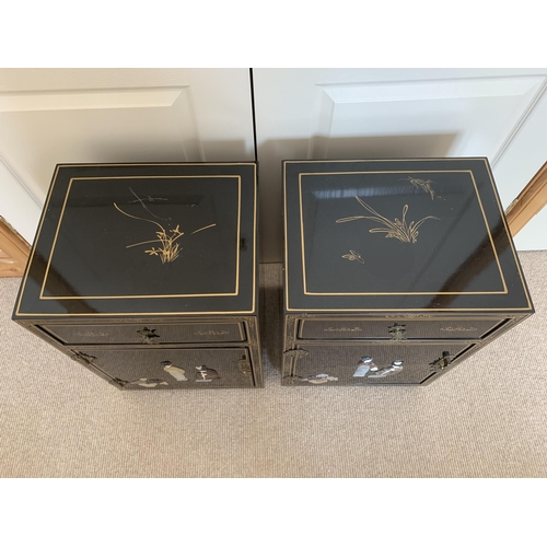 400 - A pair of vintage Chinese black lacquered chinoiserie decorated bedside cupboards, applied with colo... 