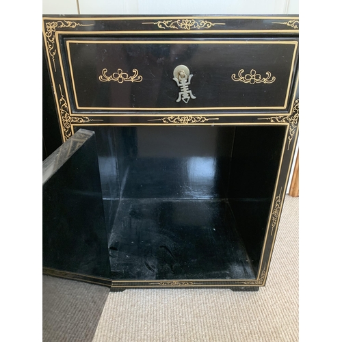 400 - A pair of vintage Chinese black lacquered chinoiserie decorated bedside cupboards, applied with colo... 