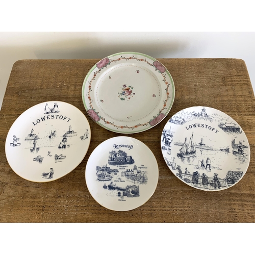 432 - An antique Chinese plate plus three Lowestoft collectors plates