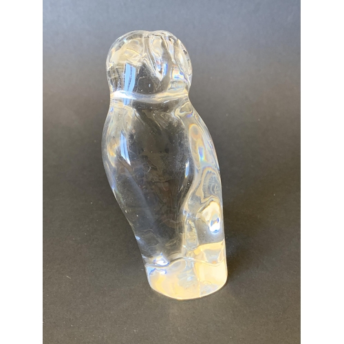 86 - A Baccarat France glass owl, 4