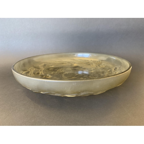 99 - A fine mid century Verlys France smoke glass bowl moulded with fish and foliage, marked to centre 'V... 