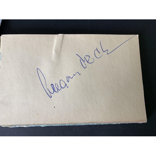 162 - A vintage autograph book, signatures appear to contain Sofia Loren, Norman Wisdom, Bob Hoskins?, Sea... 