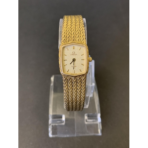 117 - An Omega De Ville ladies quartz wristwatch