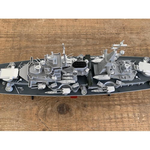 20 - A boxed Heng Tai HT-3827A 1:360 scale radio controlled model battleship (untested)