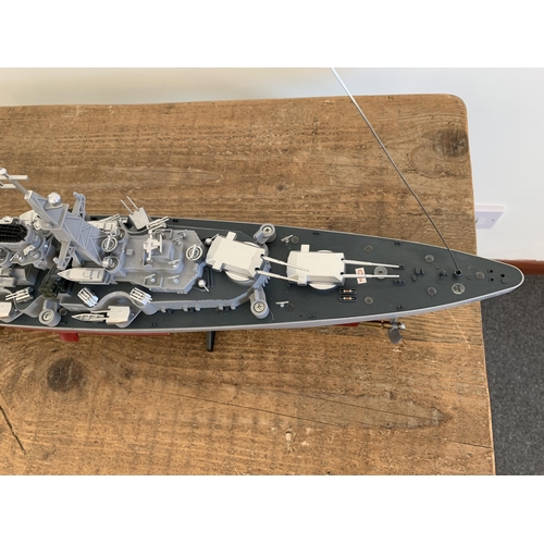 20 - A boxed Heng Tai HT-3827A 1:360 scale radio controlled model battleship (untested)