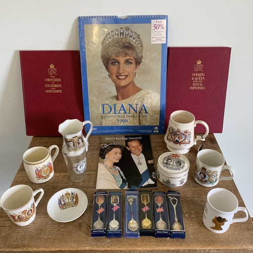 226 - A small box of mixed Royal commemoratives including china, books and a calendar