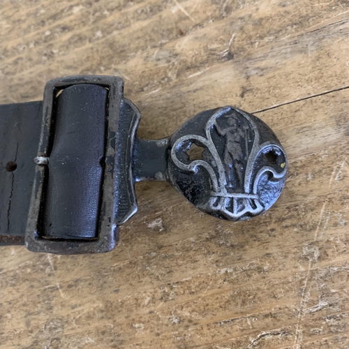 284 - A vintage Boys Scouts leather belt and buckle marked 'Be Prepared' with attached 'scout knife', mult... 