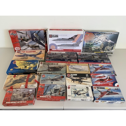 4 - A selection of Airfix model aeroplanes, approx. 17 (some of the boxes are sealed, some have been ope... 