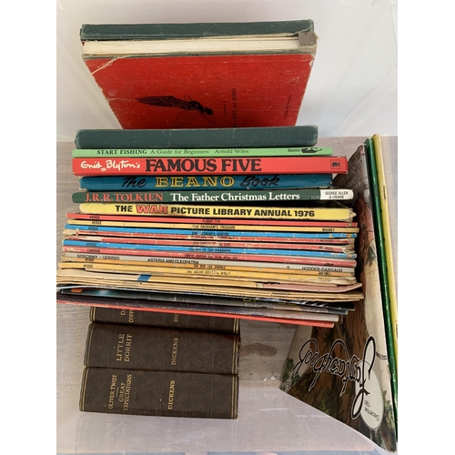 72 - Various vintage books and comics including Tin-Tin, Eagle Annuals No.5-7, 1981 'Fantasy Book' magazi... 