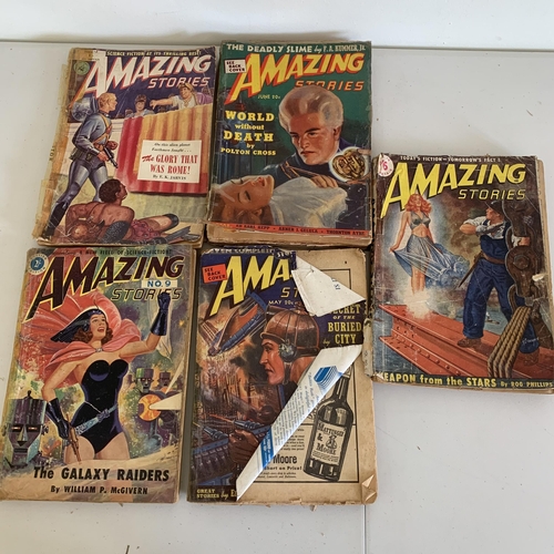 73 - An interesting large collection of vintage American sci-fi themed comic books, the earliest includin... 