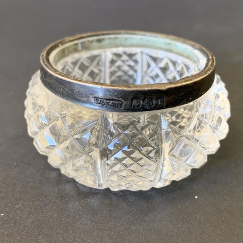 117 - A pair of hallmarked silver rim and cut glass salts plus a boxed set of vintage enamelled waistcoat ... 