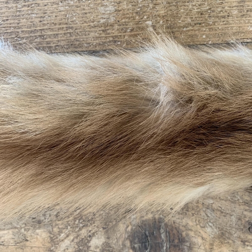 35 - A vintage mink stole, silk lined, approx. 42