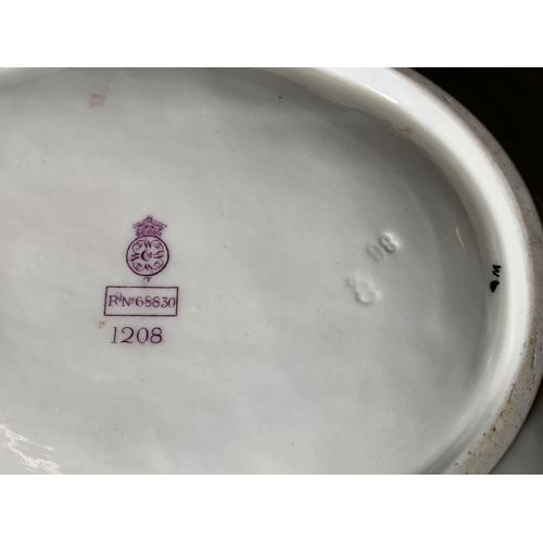 39 - A large Victorian Royal Worcester hand painted leaf dish, Registration Number on base for 1887/88 wi... 