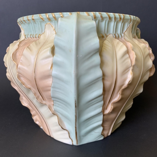 40 - A fine Victorian Royal Worcester blush finish jardiniere, Registration Number on base for 1897/98 wi... 