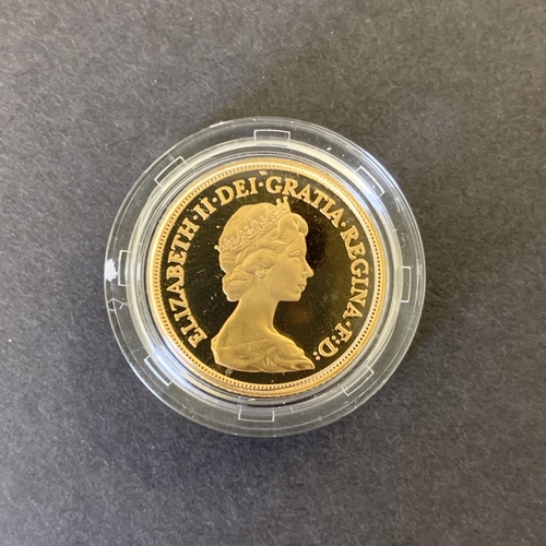 160 - A cased 1982 proof sovereign with certificate, only 22,500 produced in the year