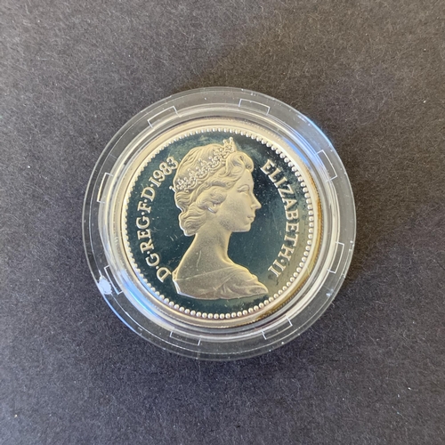 197 - A cased 1983 silver proof £1 coin