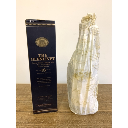 369 - The Glenlivet, boxed Single Malt Whisky, Aged 18 Years, 70cl