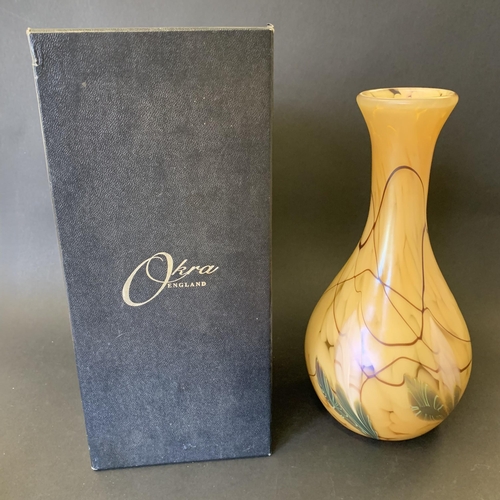 95 - A boxed vintage Okra glass vase in the 'Samarkand' pattern by Dave Barras, 10