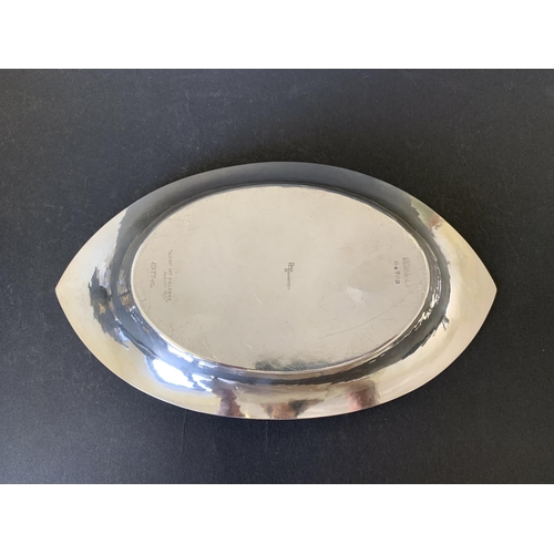 163 - A vintage United States silver plated sauce dish and stand, marked to the base for Simpson Hall Mill... 