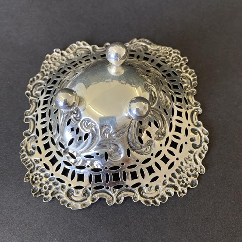 165 - An Edwardian silver pierced bon bon dish, Birmingham 1905, maker Adie Brothers Ltd, 5 1/4