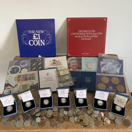 177 - A selection of mixed cased and loose coinage including seven cased £1 silver proofs from 1996 to 200... 