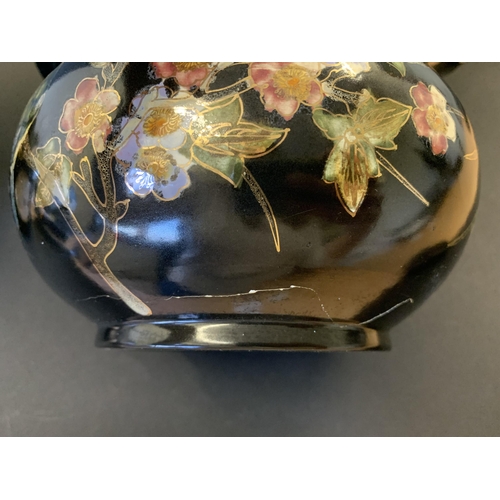 40 - A vintage Bretby small planter decorated with flowers and birds, 8