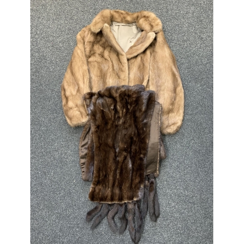 402 - A vintage fur jacket and a vintage fur stole