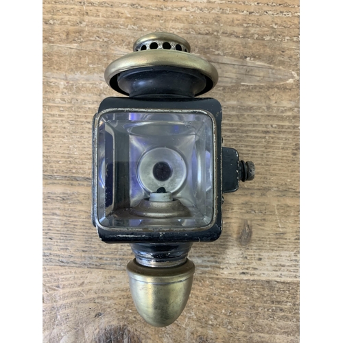 454 - A small carbide lamp, 8