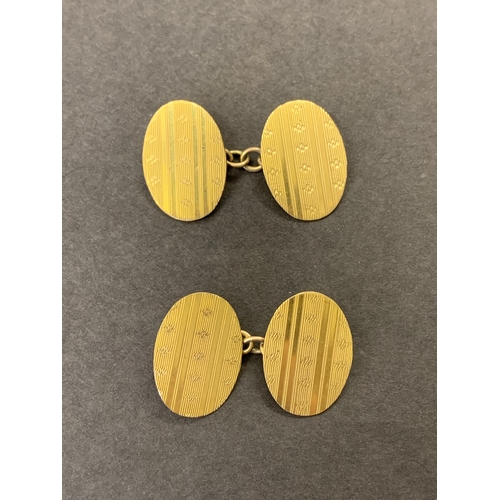 190 - A pair of 9ct gold cufflinks, weight approx. 4.8g