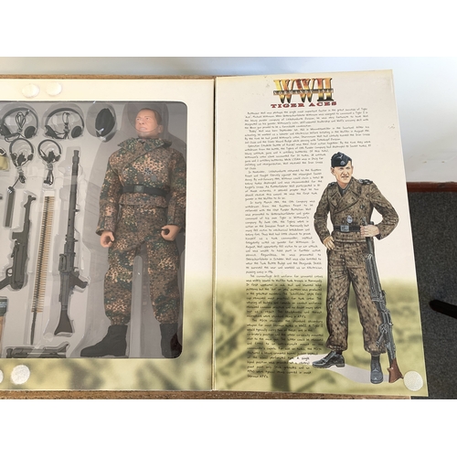 221 - A boxed Dragon action figure 2000 No.70050, WW2 Normandy 1944 Tiger Aces 'Bobby and Michael'