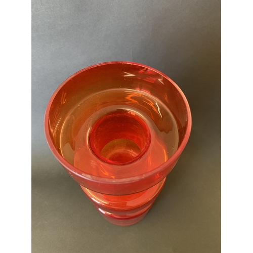 46 - A Riihimaki 1960's hooped red glass vase, 11