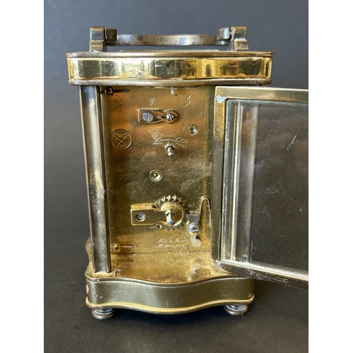 232 - A vintage L'Epee Saint Luxanne French brass finish carriage clock, approx. 5 3/4