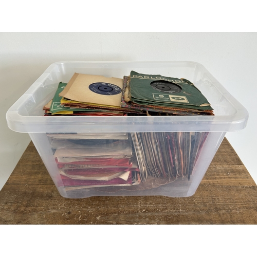 367 - A tub of vintage 45 singles, mainly 1960's/70's including The Beatles, Rolling Stones etc (Magical M... 