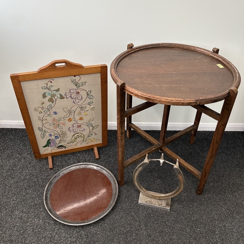 394 - Mixed items to include a round top wooden table, wooden fire screen, round tray etc