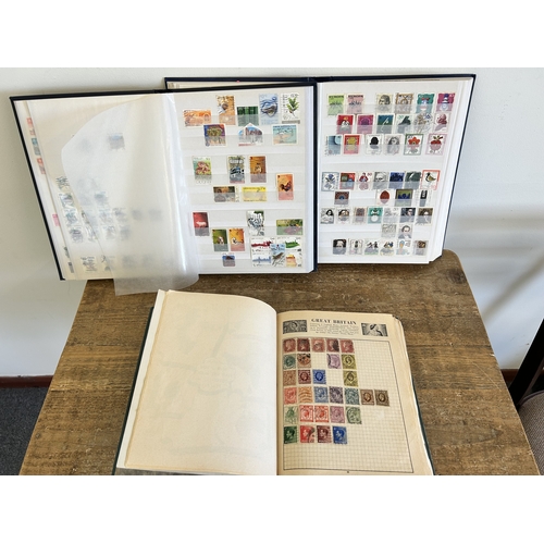 372 - A good stamp album of mixed countries together with two very good stock books of stamp albums for Ho... 