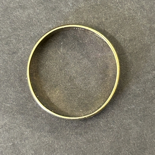 157 - A 9ct gold band, approx. size W, weight approx. 3.5g