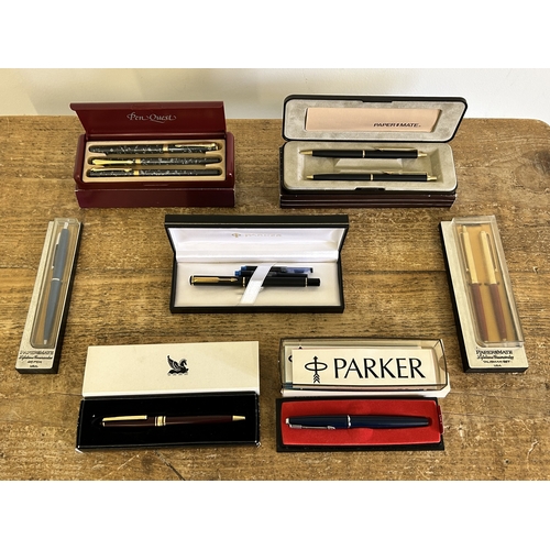 78 - A collection of boxed pens including Papermate, Parker etc