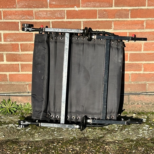 416 - A Steadfast 2XL fishing seat/bed (light used condition)