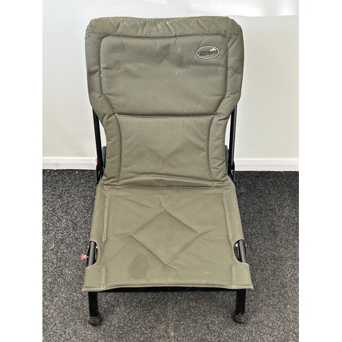 441 - A Conquest green canvas fishing seat (with wear, but complete)