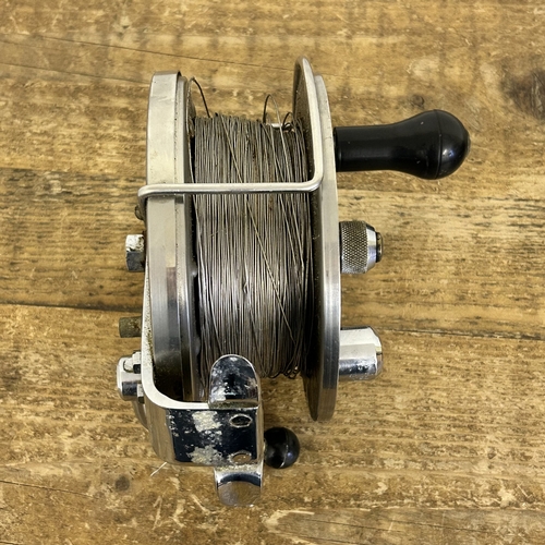 10 - A vintage S.Allcock English made 6